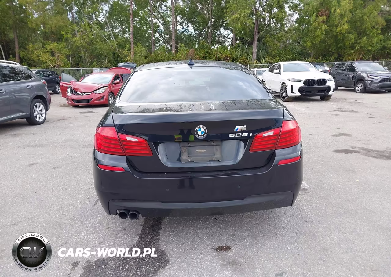 2016 BMW 528I VIN:WBA5A5C55GG353873 - 16