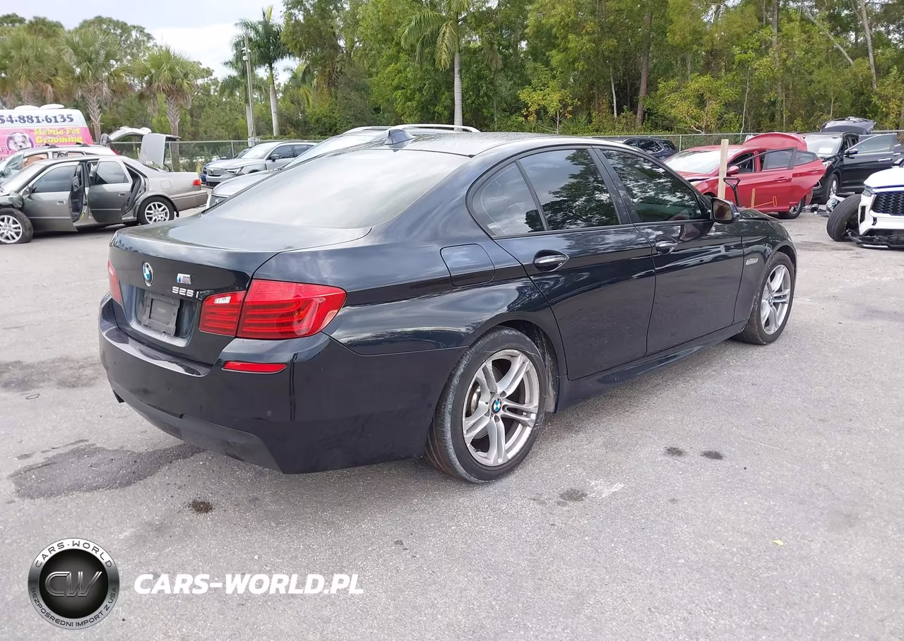 2016 BMW 528I VIN:WBA5A5C55GG353873 - 4
