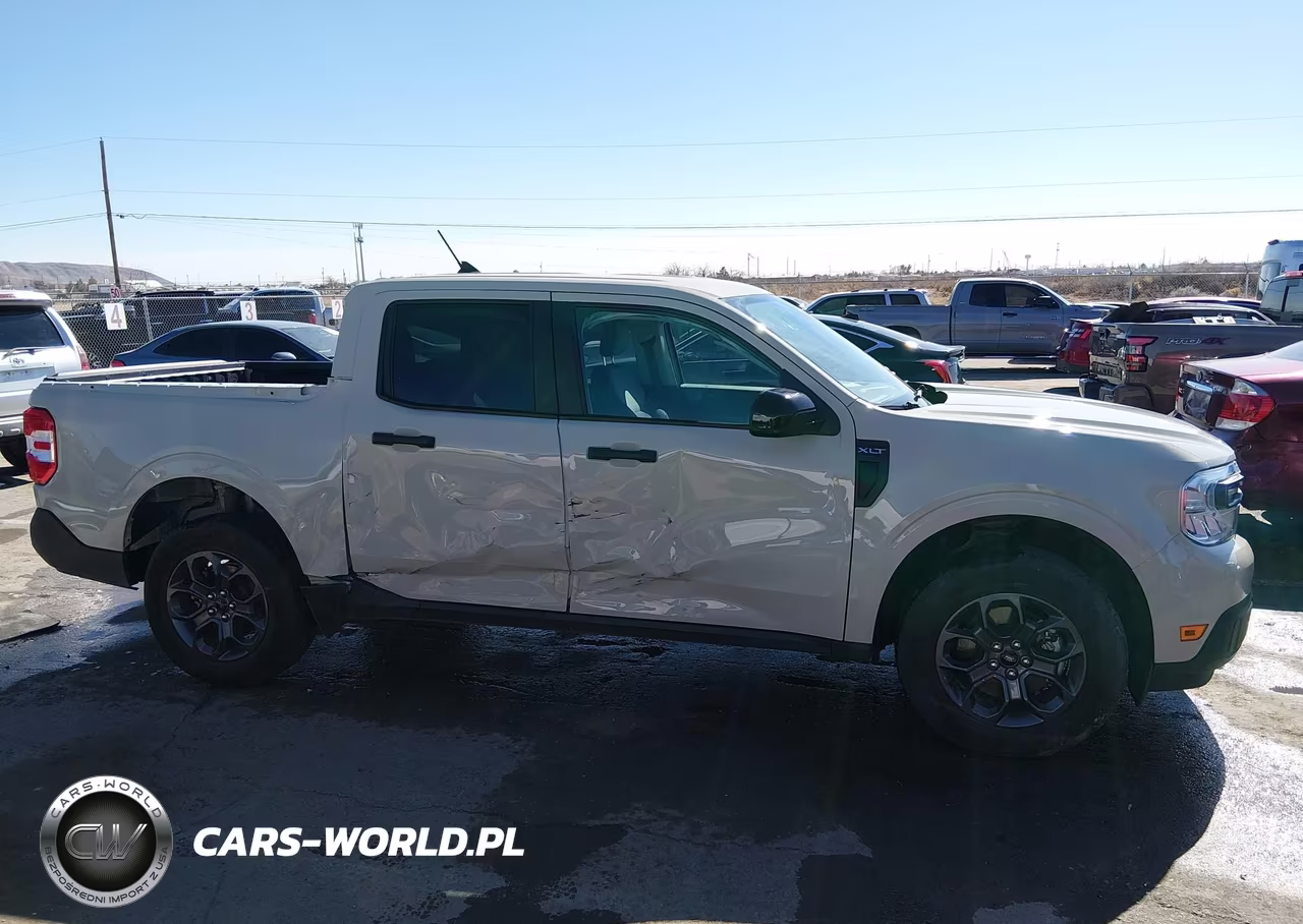 2024 Ford Maverick Xlt VIN:3FTTW8H90RRA15334 - 13