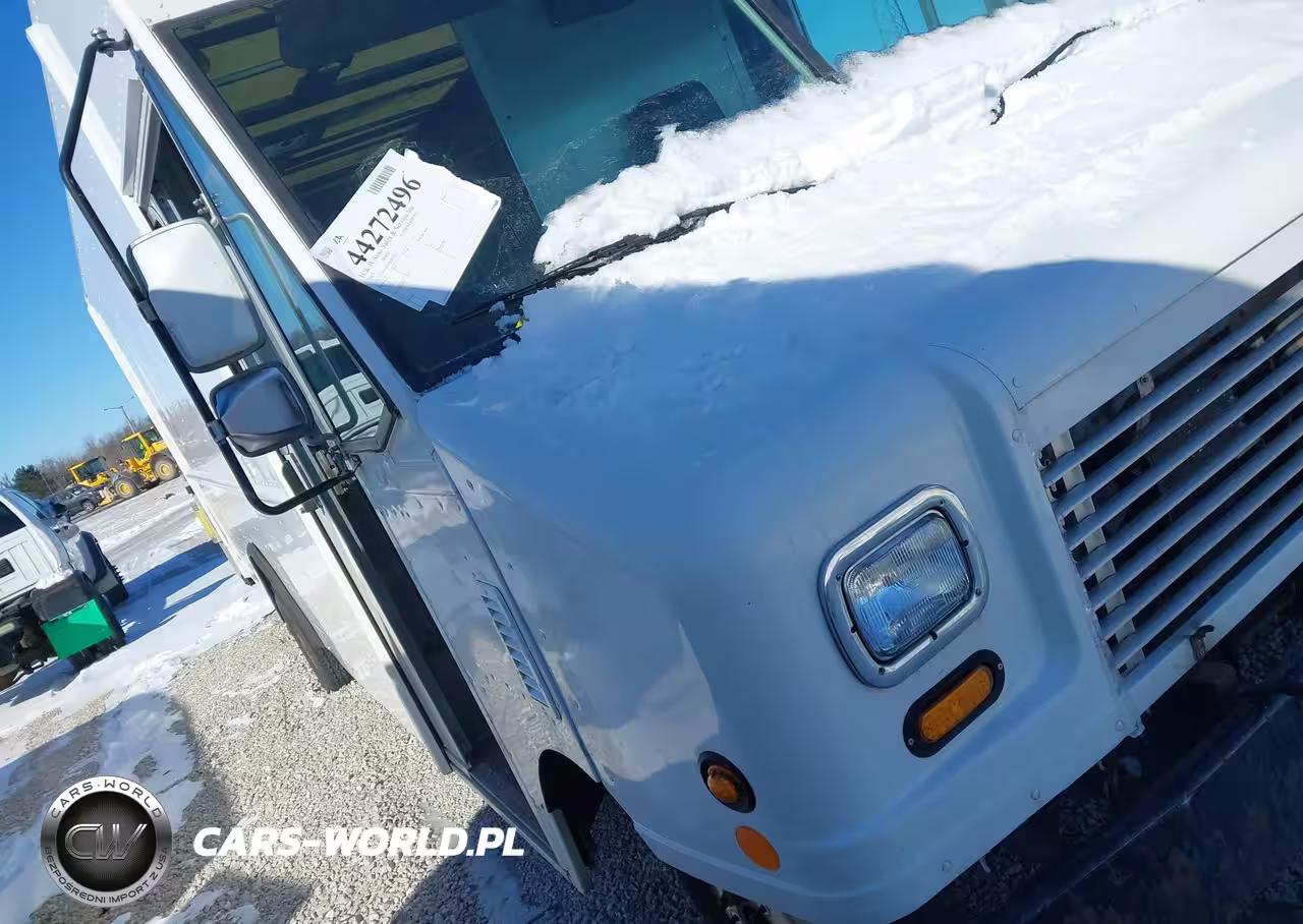 2013 Ford E-450 Stripped