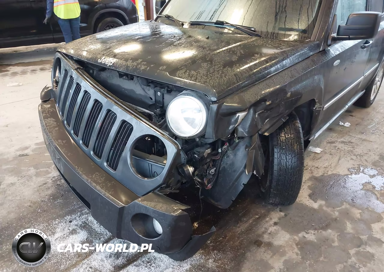 2010 Jeep Patriot Sport VIN:1J4NF1GBXAD646586 - 6