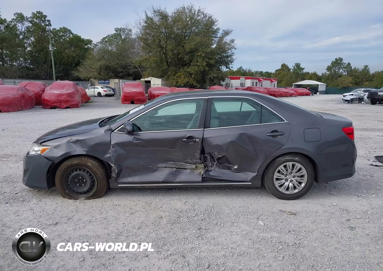 2014 Toyota Camry Le VIN:4T1BF1FK7EU389480 - 14