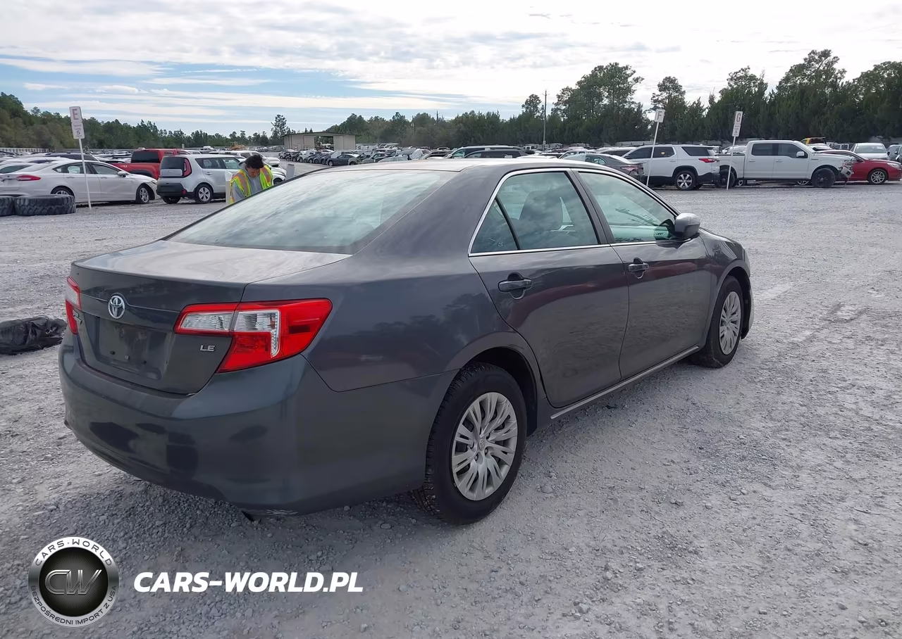 2014 Toyota Camry Le VIN:4T1BF1FK7EU389480 - 4