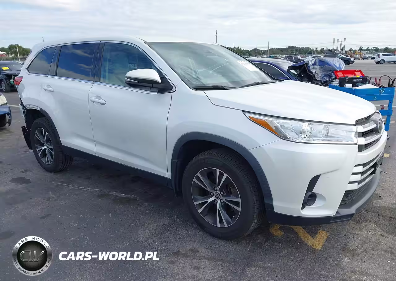 2019 Toyota Highlander Le