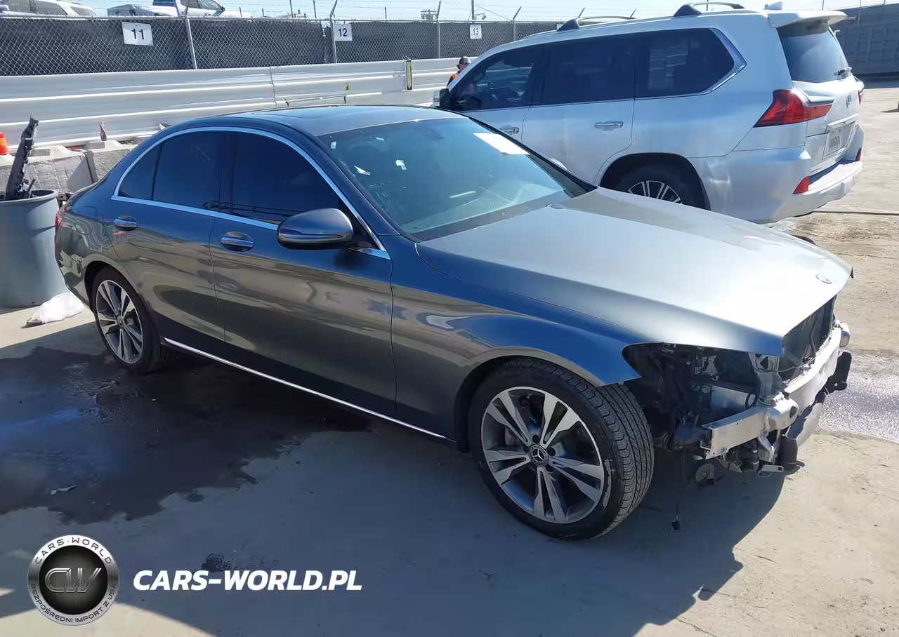 2018 Mercedes-Benz C 300