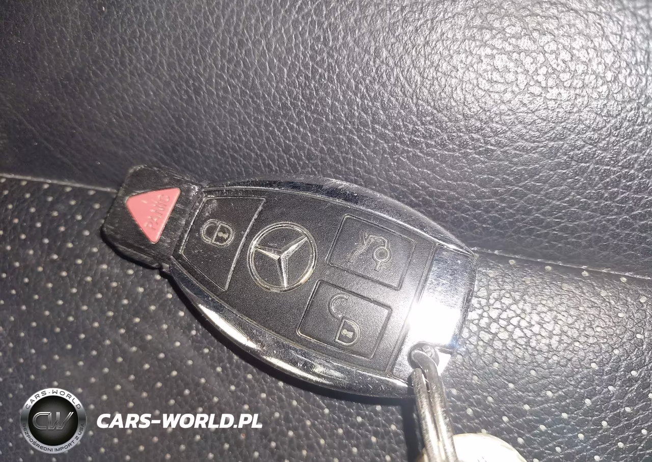 2010 Mercedes-Benz E 350 4Matic VIN:WDDHF8HB5AA118777 - 11