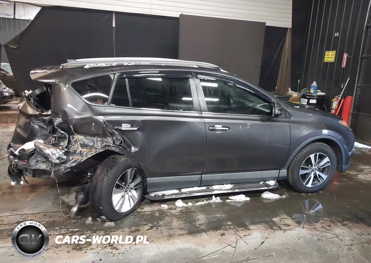2018 Toyota Rav4 Xle VIN:2T3RFREV4JW754496 - 13