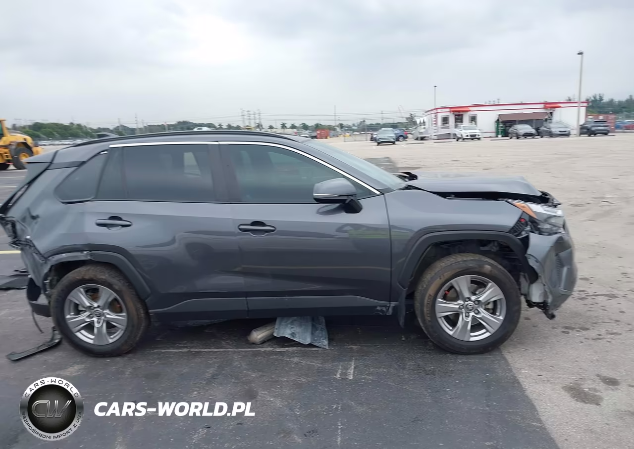 2024 Toyota Rav4 Xle VIN:2T3W1RFV3RC263107 - 14