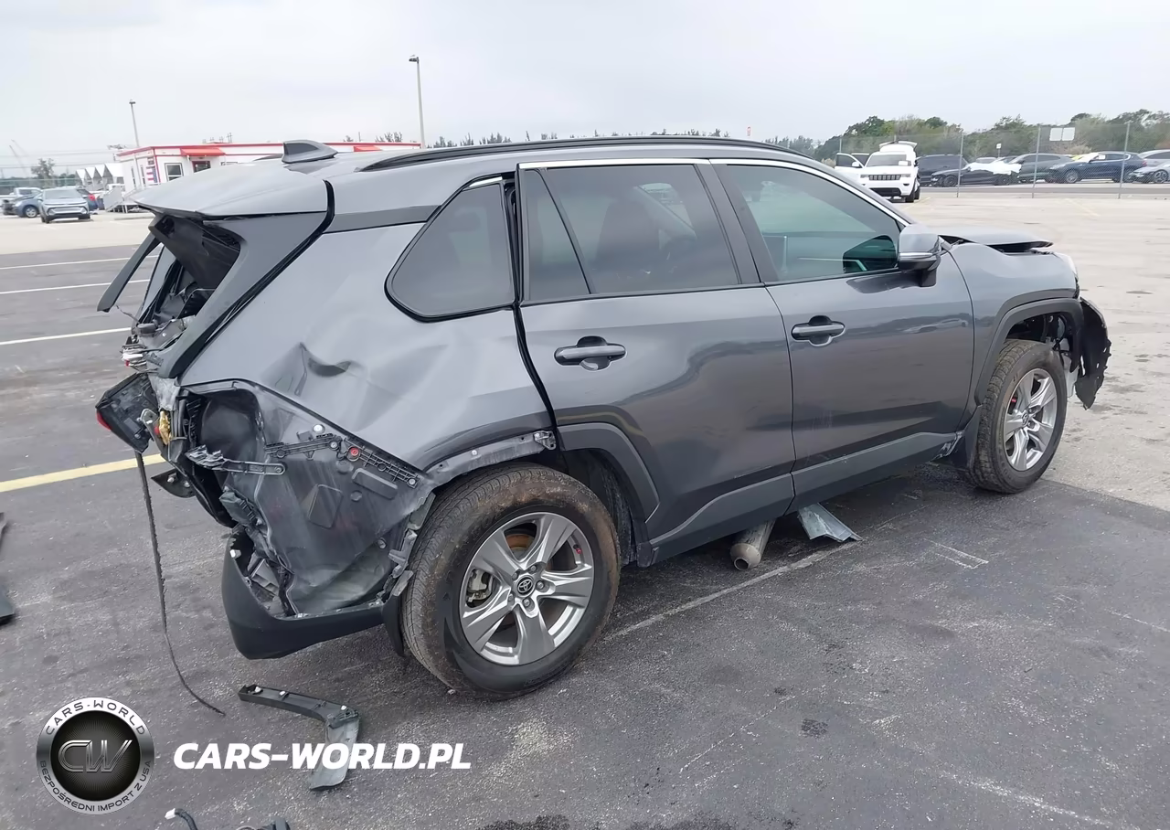 2024 Toyota Rav4 Xle VIN:2T3W1RFV3RC263107 - 4