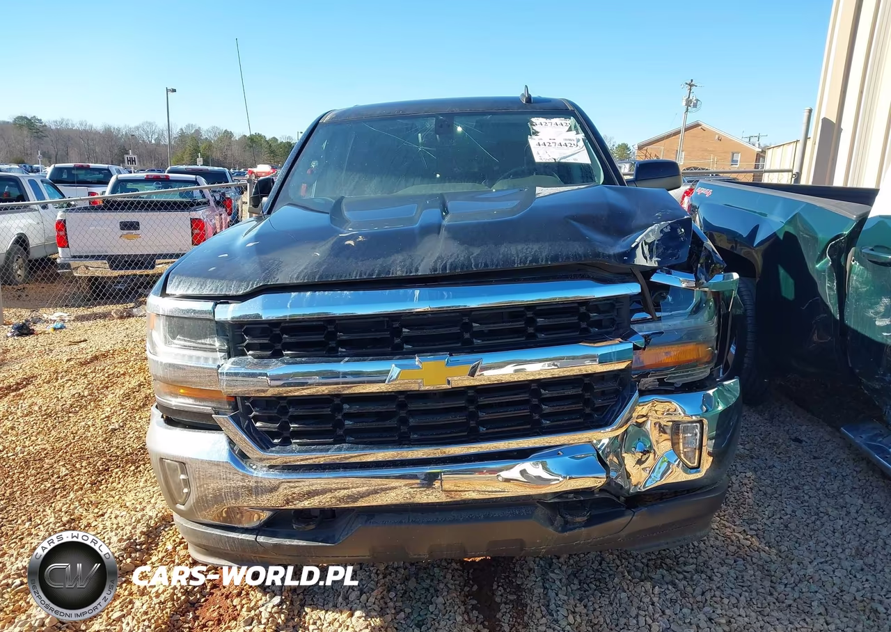 2018 Chevrolet Silverado 1500 1Lt VIN:3GCUKRER0JG210232 - 12
