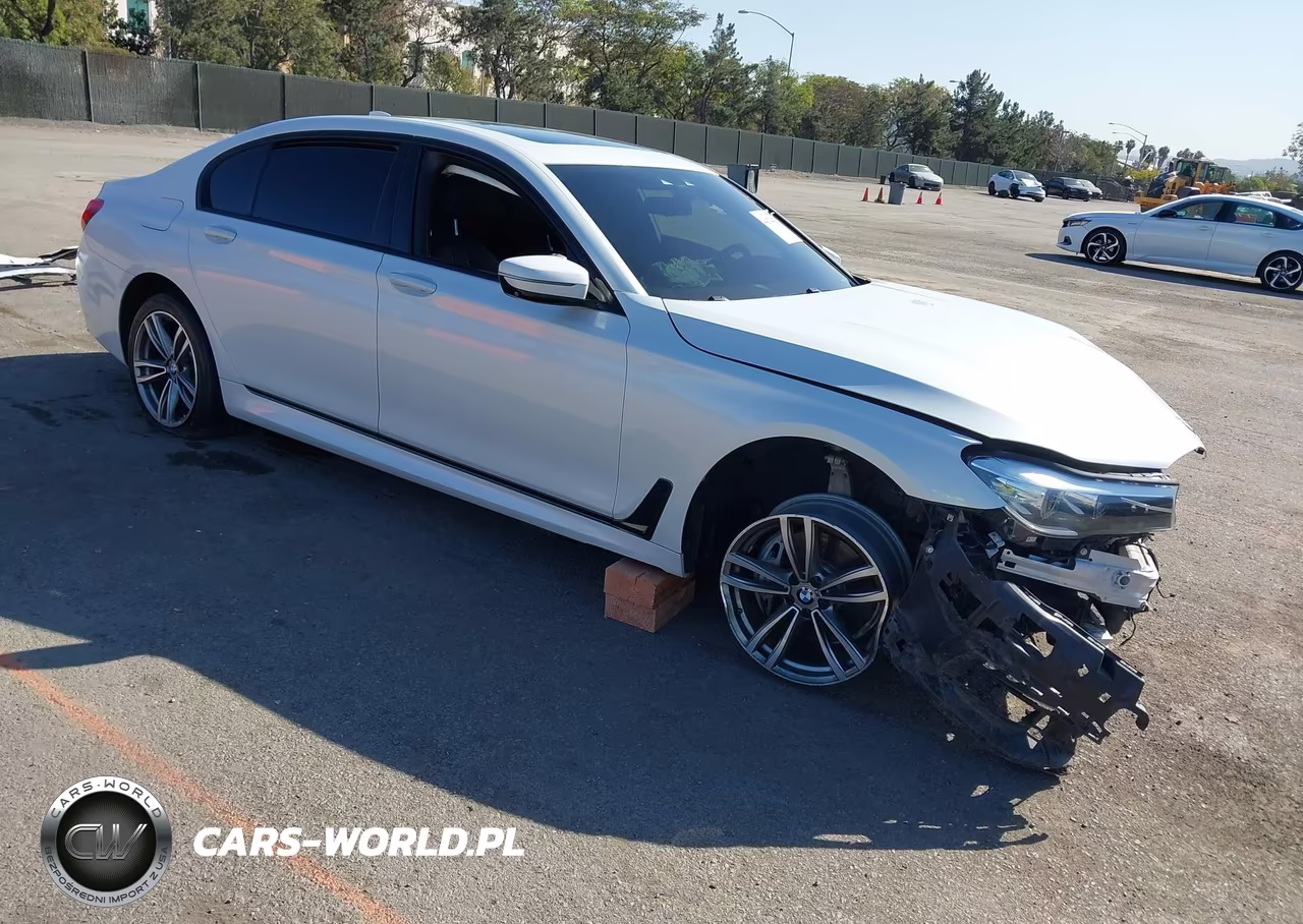 2019 BMW 740I