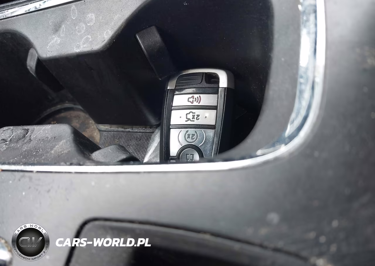 2020 Ford Fusion Titanium VIN:3FA6P0D95LR146662 - 11