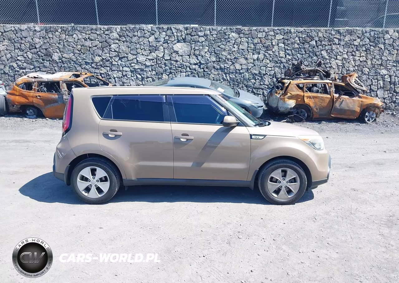 2015 Kia Soul VIN:KNDJN2A27F7118693 - 13