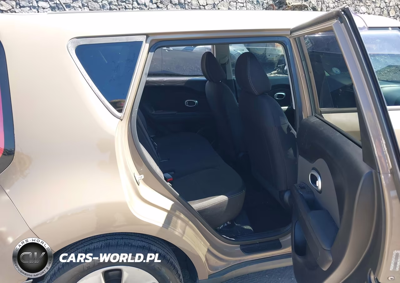 2015 Kia Soul VIN:KNDJN2A27F7118693 - 8