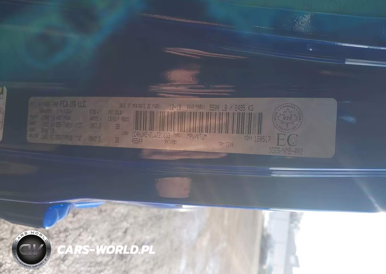 2020 Jeep Wrangler Unlimited Sahara VIN:1C4HJXEN2LW221033 - 9