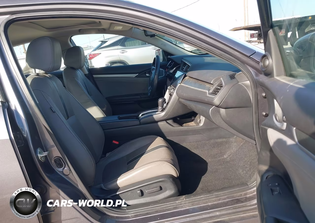 2017 Honda Civic Touring VIN:2HGFC1F92HH634626 - 5