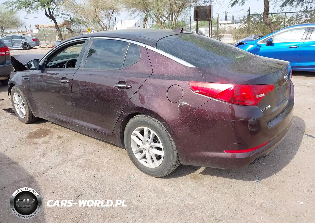 2013 Kia Optima Lx VIN:5XXGM4A78DG203941 - 3