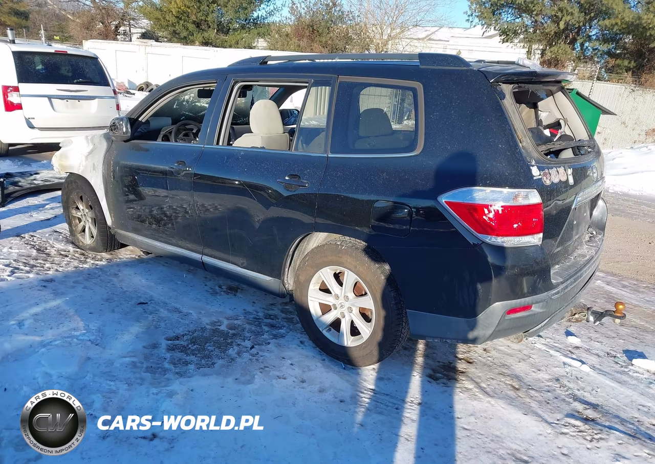 2012 Toyota Highlander Base V6 VIN:5TDBK3EH9CS137152 - 3