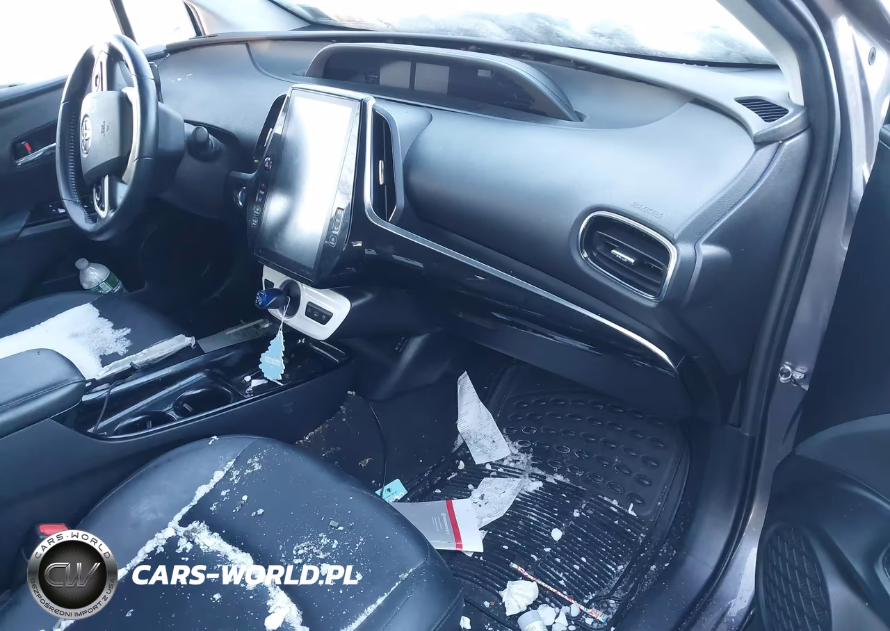 2018 Toyota Prius Prime Premium VIN:JTDKARFP6J3102921 - 5