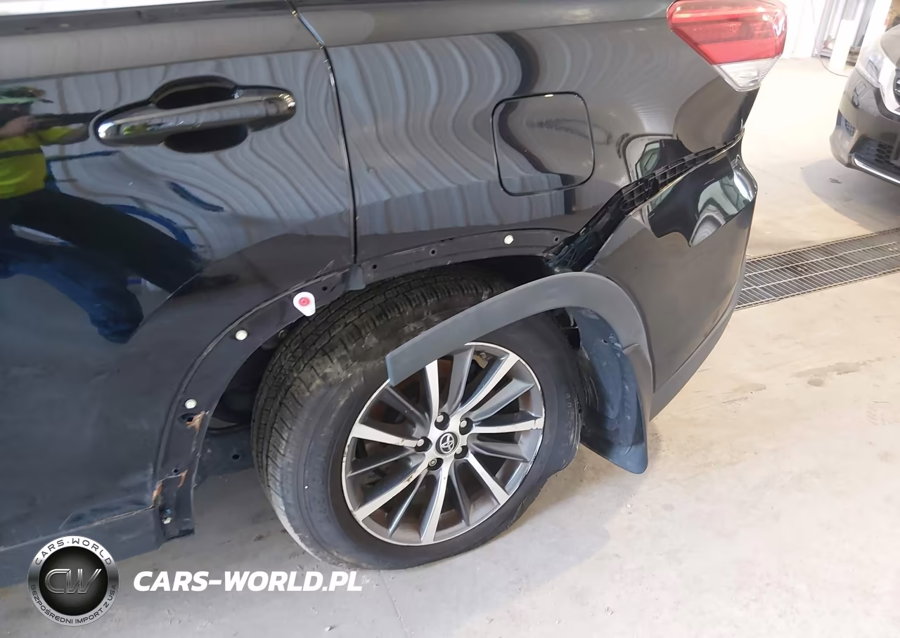 2019 Toyota Highlander Xle VIN:5TDJZRFH3KS622264 - 13
