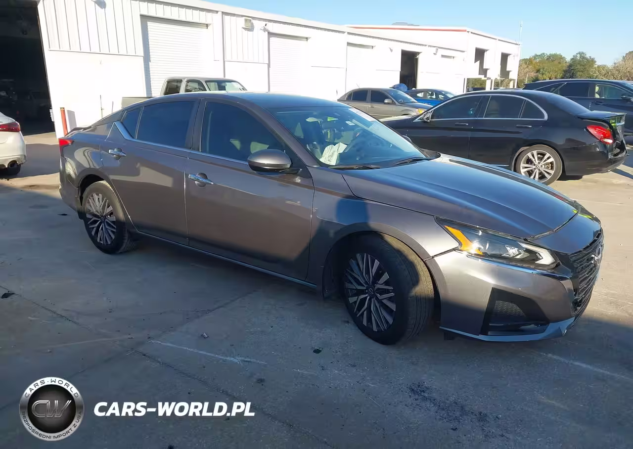 2023 Nissan Altima Sv Fwd