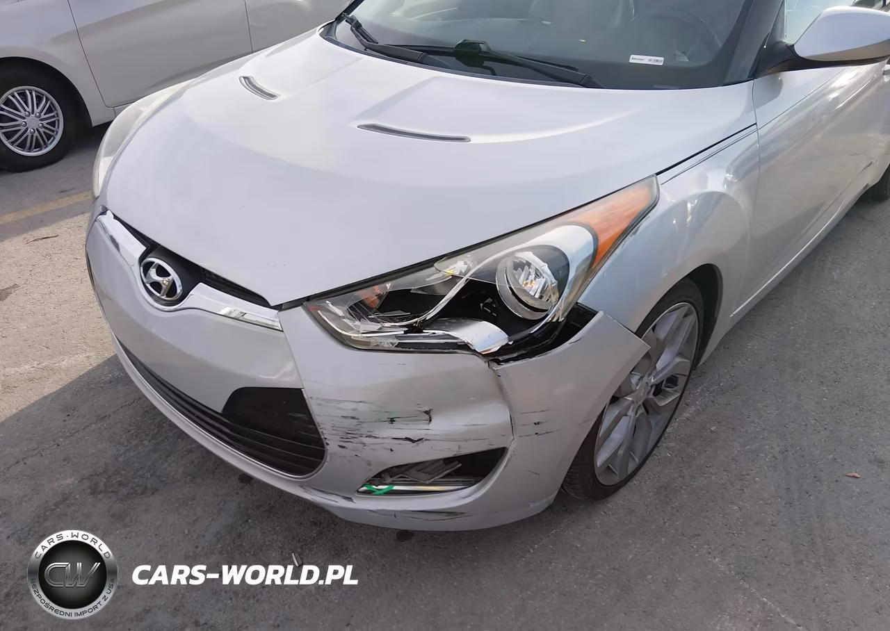 2012 Hyundai Veloster Base W-Gray VIN:KMHTC6AD3CU069637 - 6