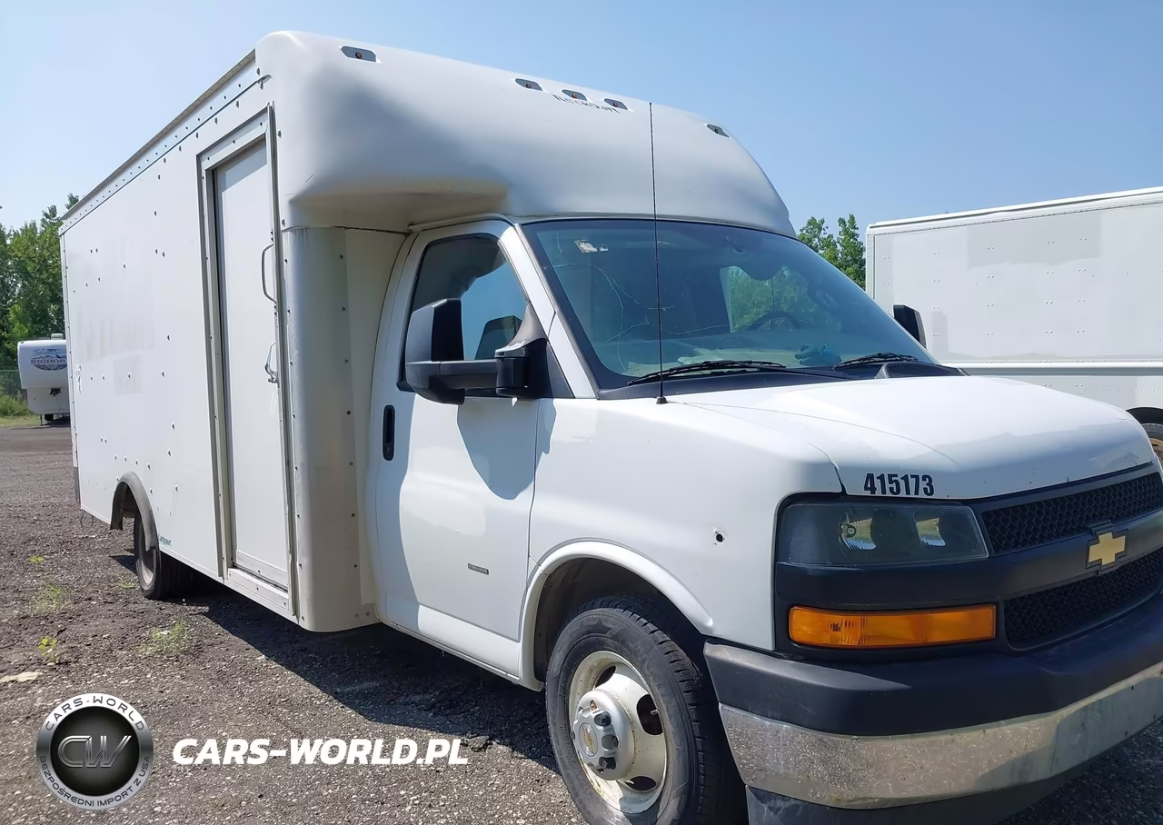 2018 Chevrolet Express Cutaway Work Van – zdjęcie 1 z 19