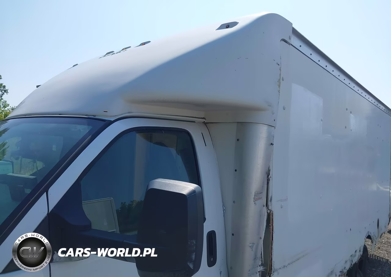 2018 Chevrolet Express Cutaway Work Van VIN:1HA3GTCG9JN007564 - 11
