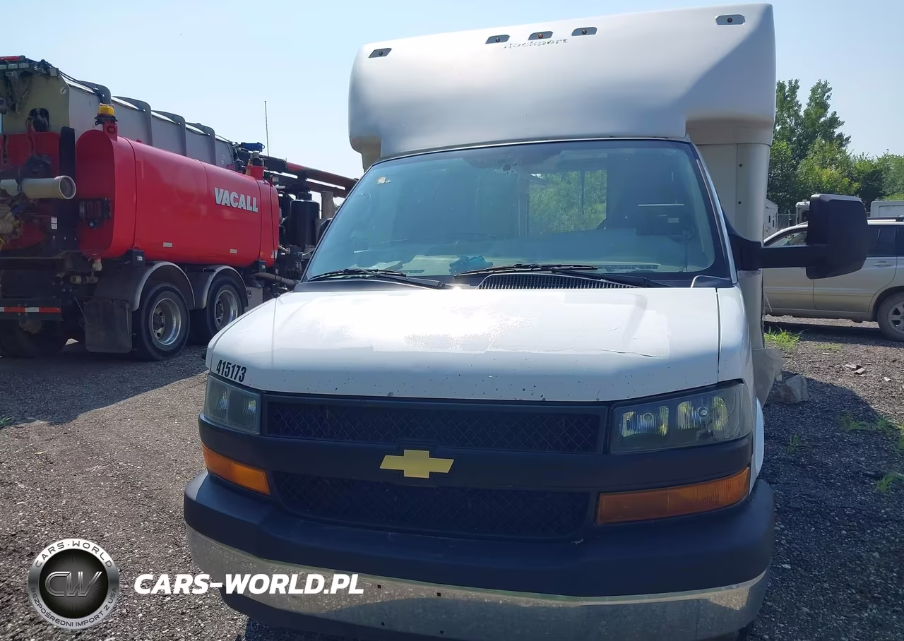 2018 Chevrolet Express Cutaway Work Van VIN:1HA3GTCG9JN007564 - 14
