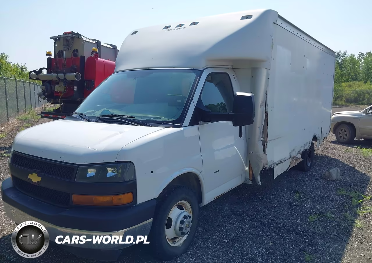 2018 Chevrolet Express Cutaway Work Van VIN:1HA3GTCG9JN007564 - 2