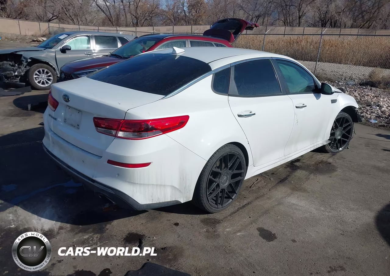 2019 Kia Optima Lx VIN:5XXGT4L35KG295746 - 4