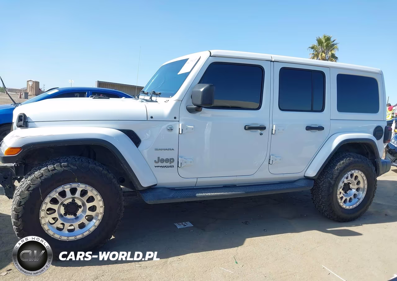 2018 Jeep Wrangler Unlimited Sahara 4X4 VIN:1C4HJXEN0JW204485 - 15