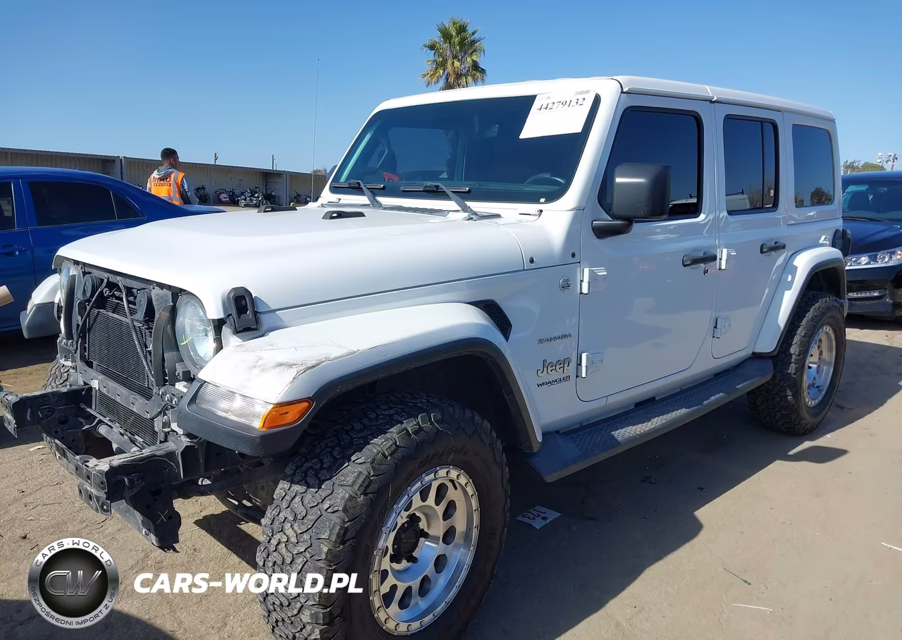 2018 Jeep Wrangler Unlimited Sahara 4X4 VIN:1C4HJXEN0JW204485 - 2