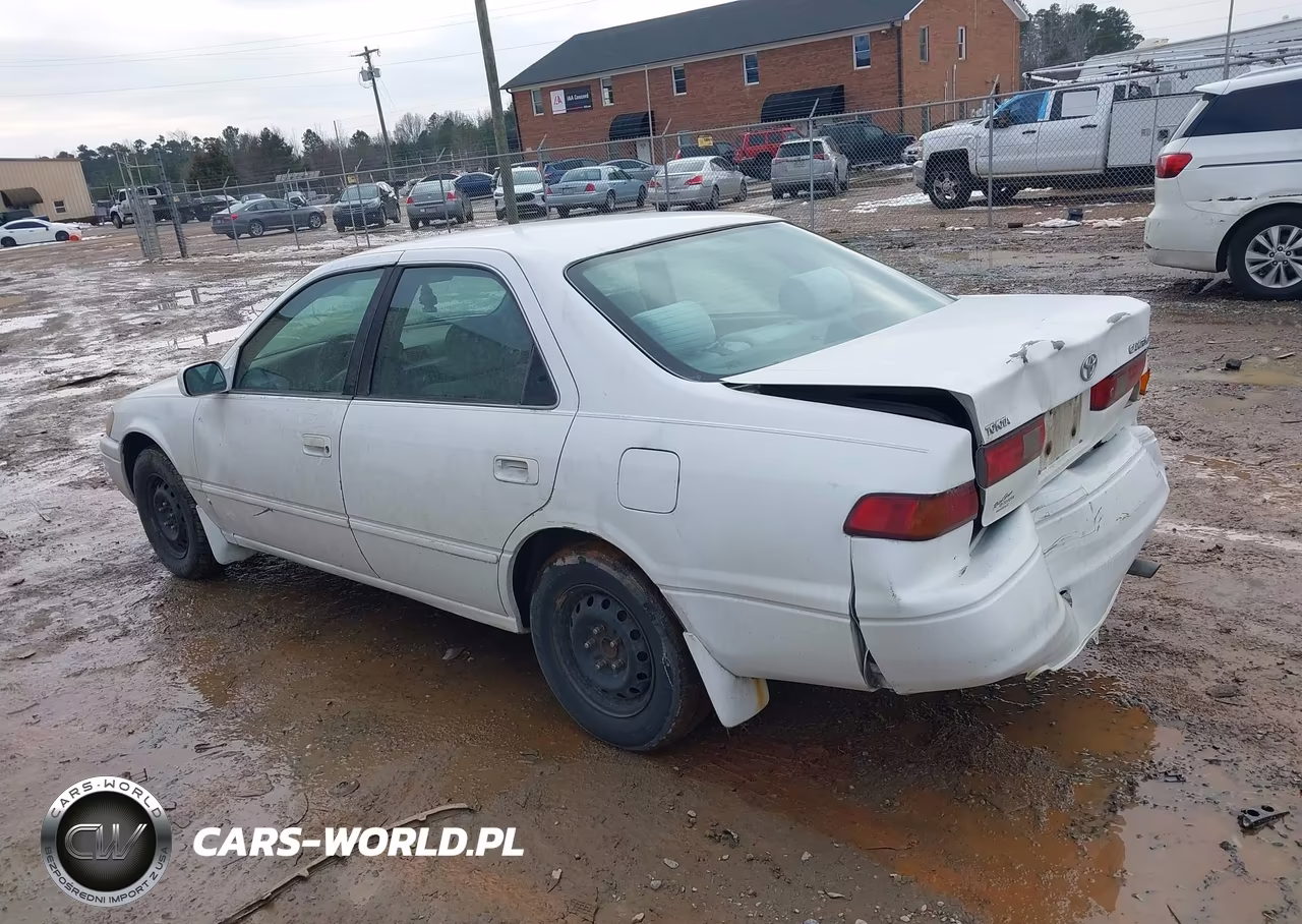 1999 Toyota Camry Le VIN:4T1BG22K4XU914281 - 3