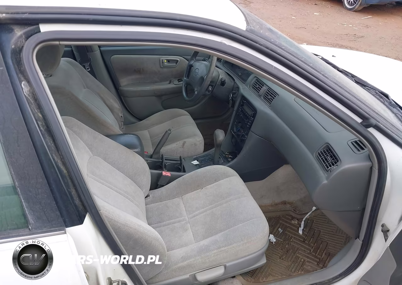 1999 Toyota Camry Le VIN:4T1BG22K4XU914281 - 5