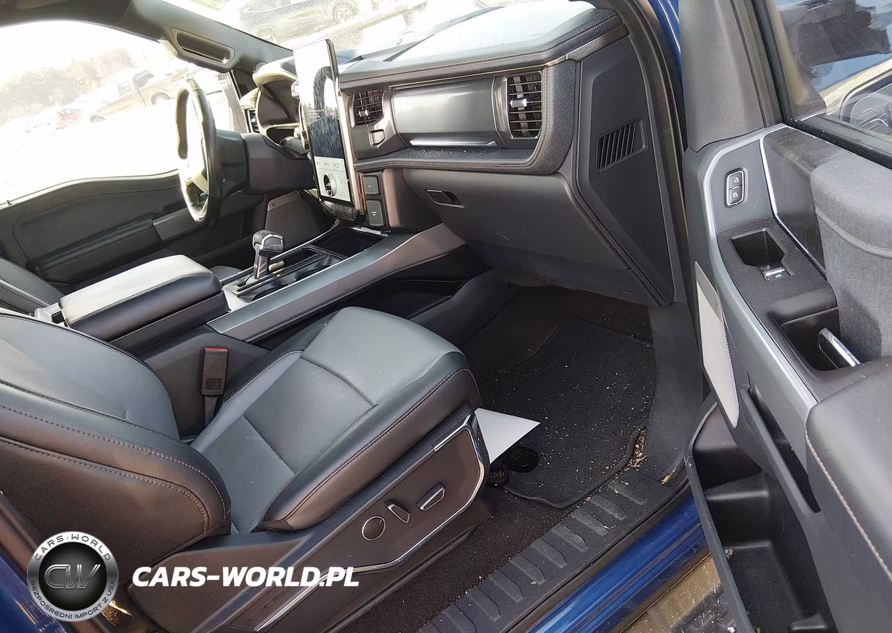 2022 Ford F-150 Lightning Lariat VIN:1FTVW1EV3NWG14219 - 5