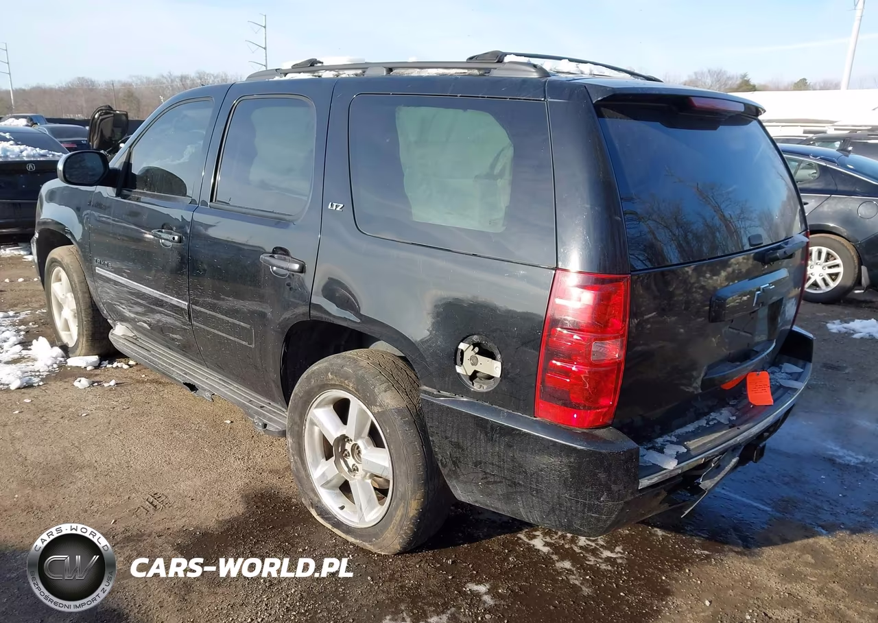 2010 Chevrolet Tahoe Ltz VIN:1GNUKCE0XAR242420 - 3