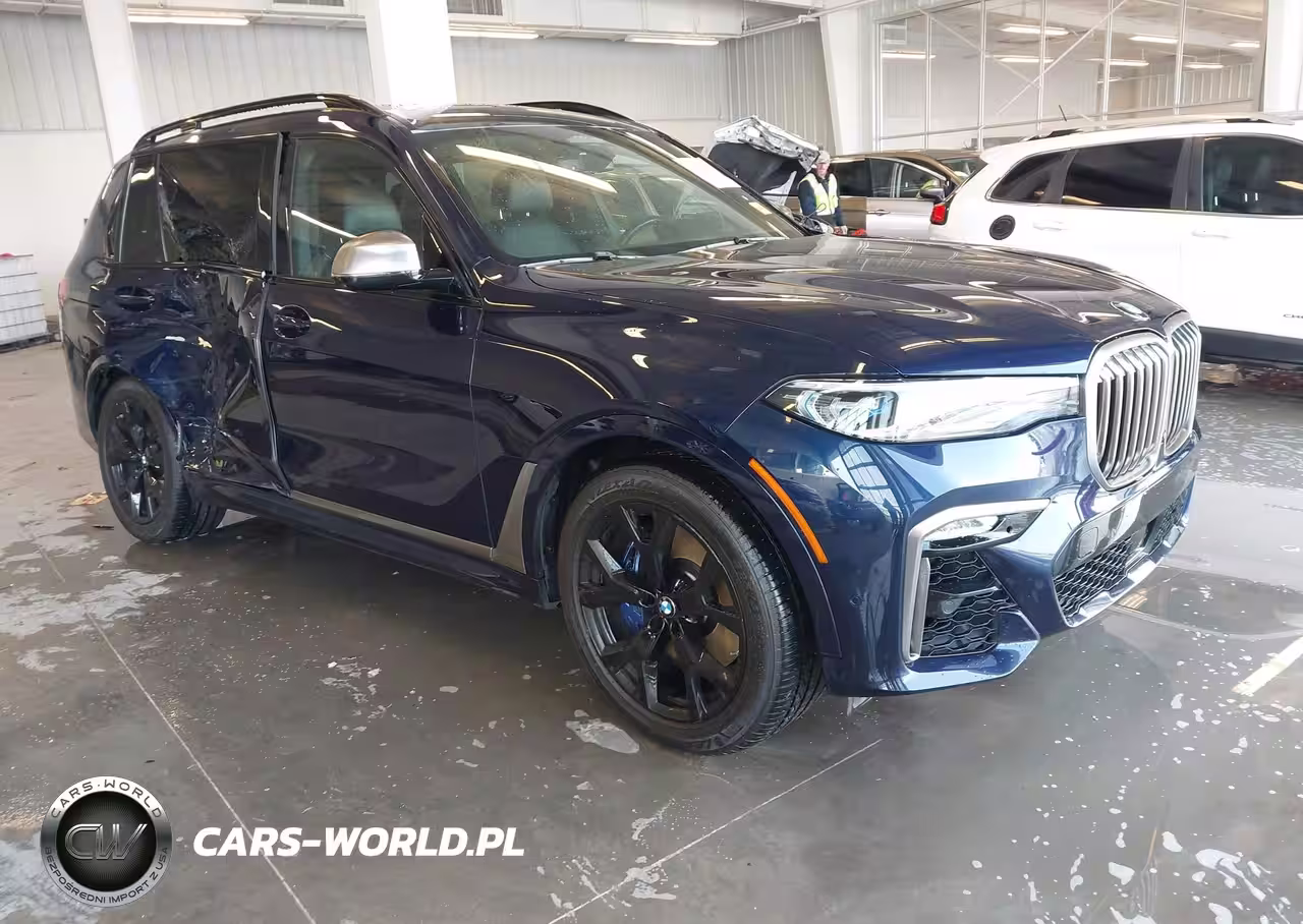 2020 BMW X7 M50I