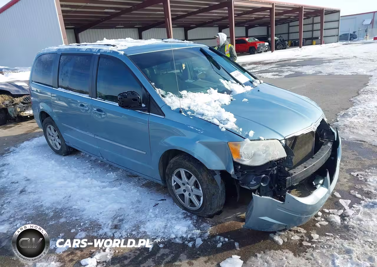 2010 Chrysler Town & Country Touring