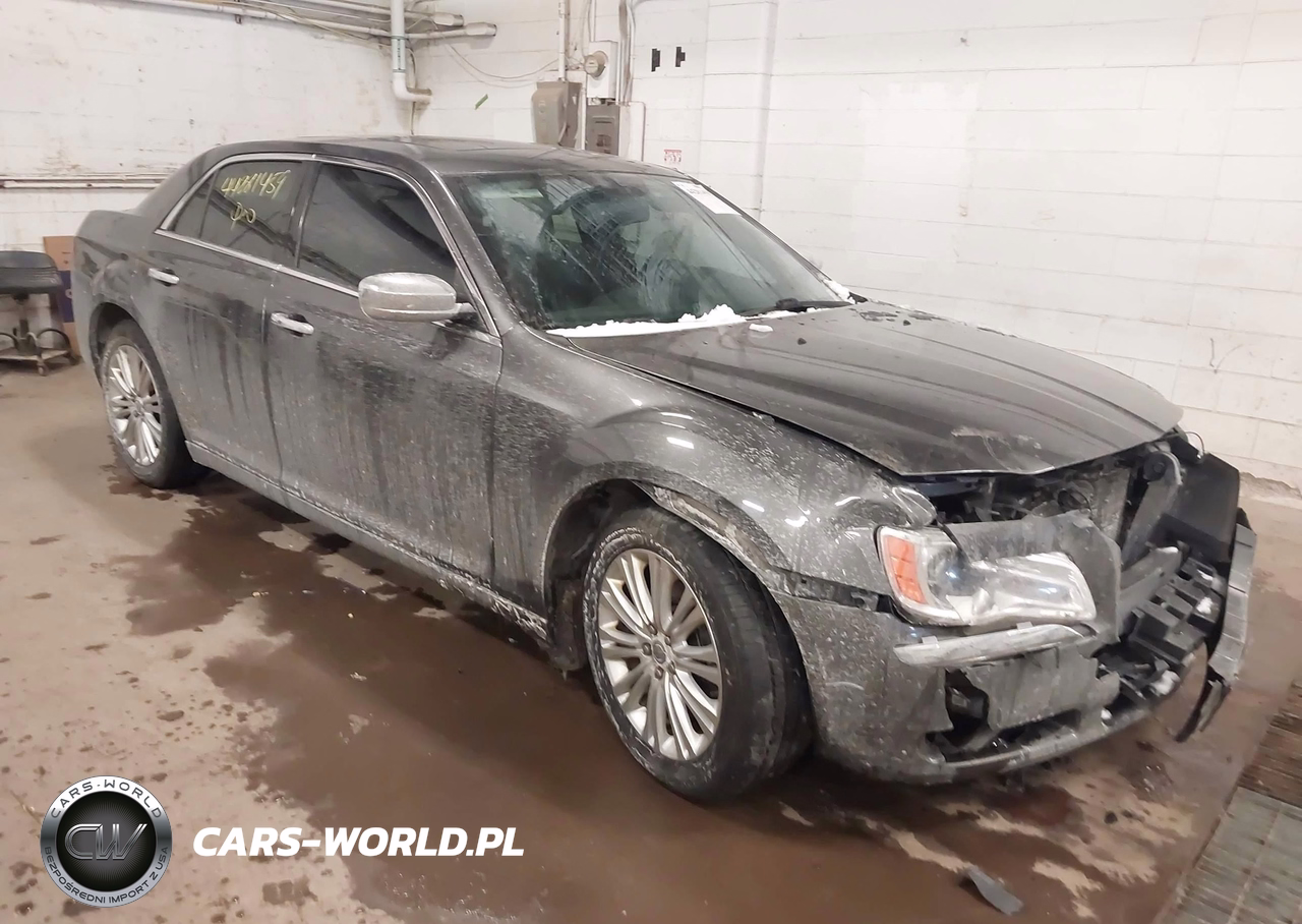 2013 Chrysler 300C Awd