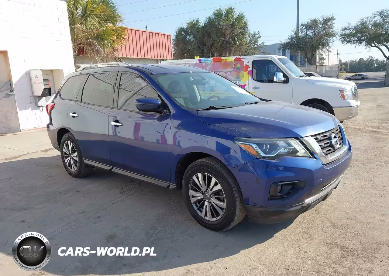 2018 Nissan Pathfinder Sv