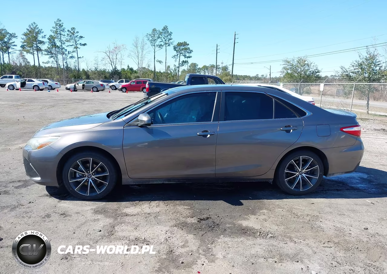 2017 Toyota Camry Xse VIN:4T1BF1FK9HU289563 - 13