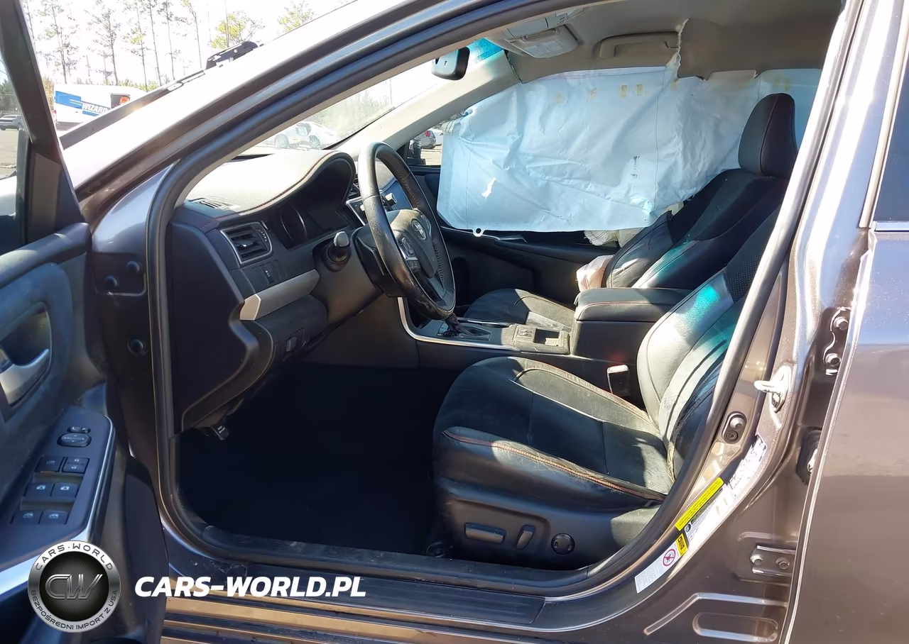 2017 Toyota Camry Xse VIN:4T1BF1FK9HU289563 - 5