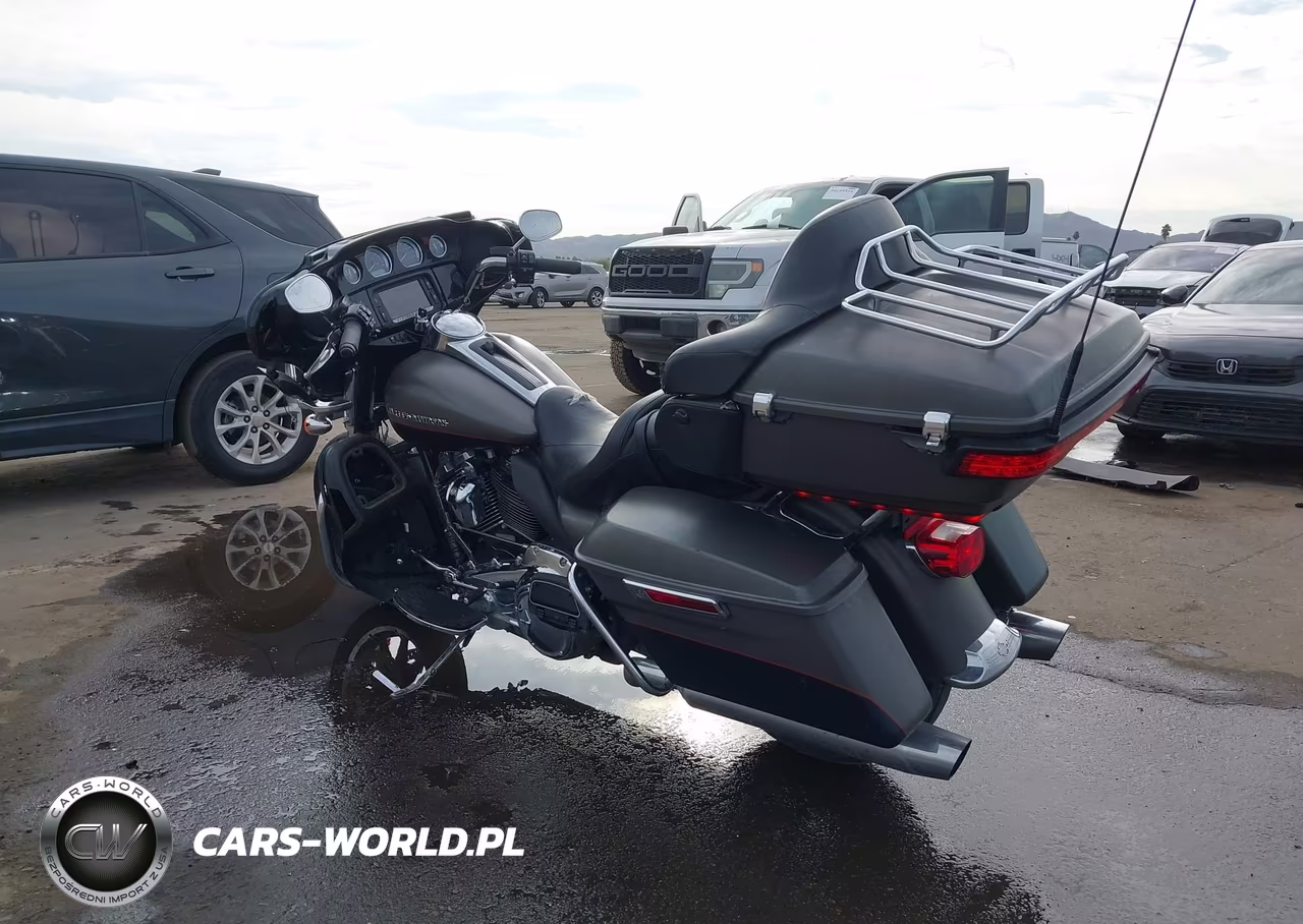 2018 Harley-Davidson Flhtk Ultra Limited VIN:1HD1KED17JB646431 - 3