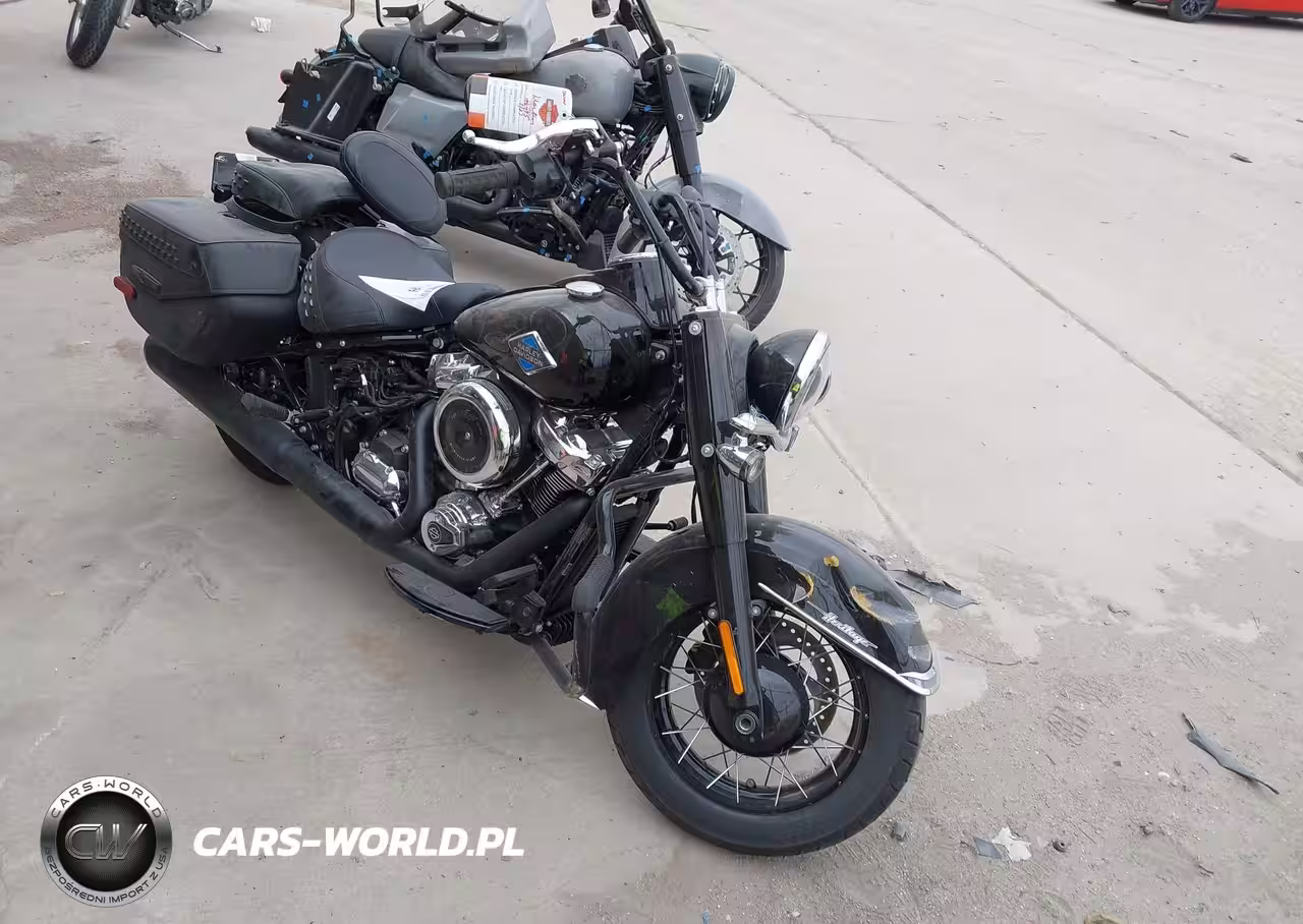 2025 Harley-Davidson Flhc