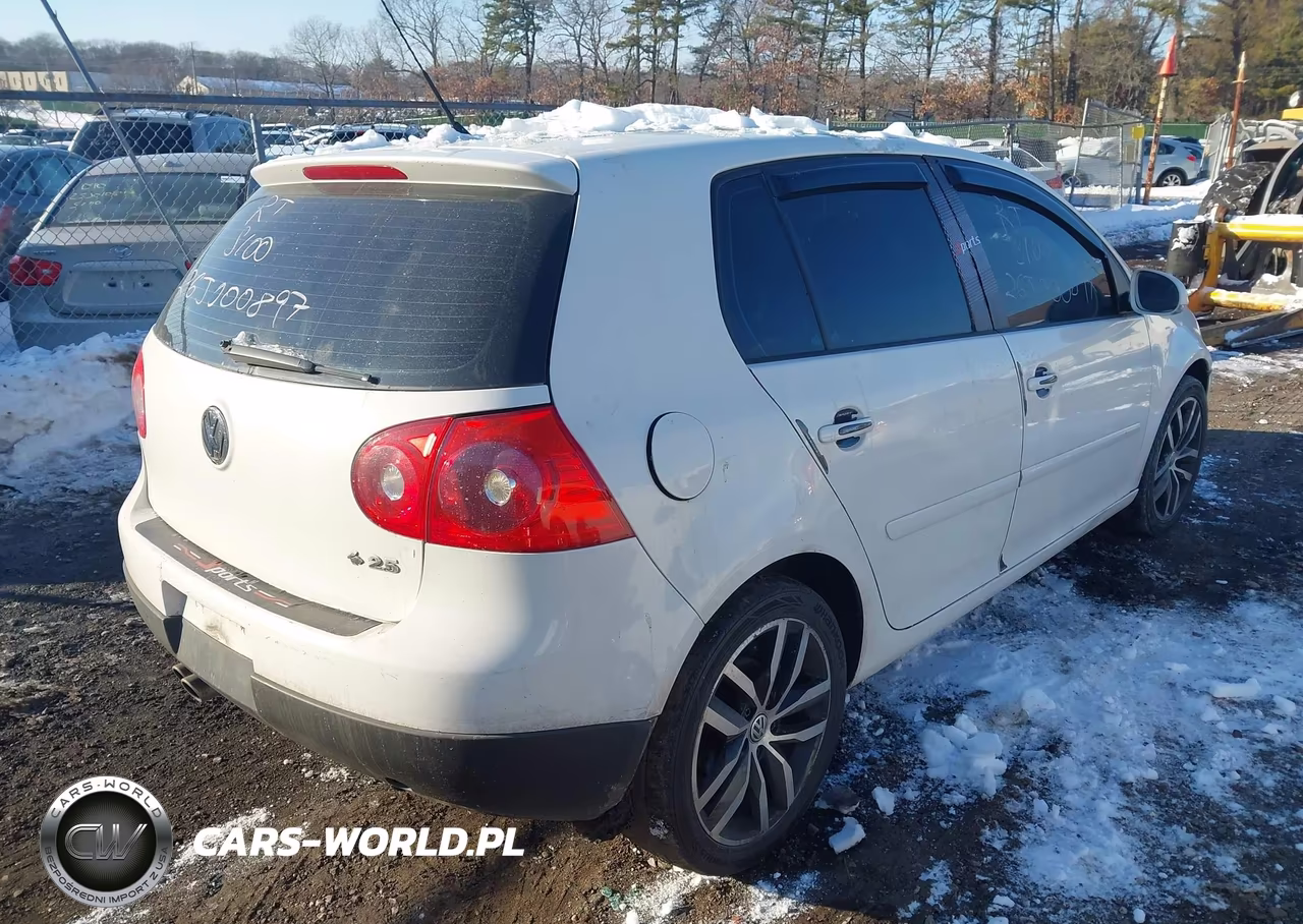 2007 Volkswagen Rabbit 4-Door VIN:WVWDR71K47W267309 - 4