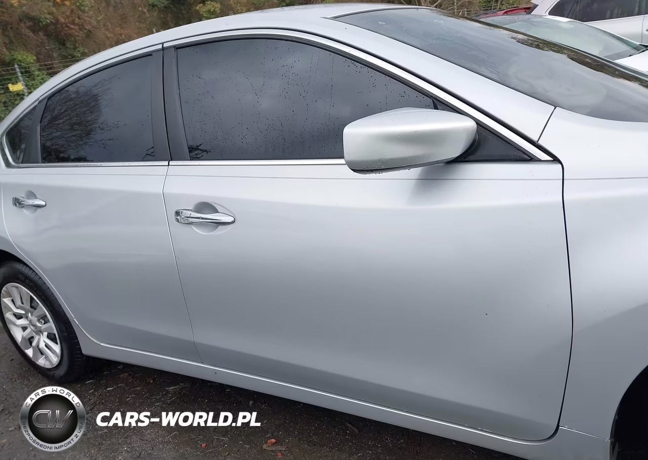 2015 Nissan Altima 2.5 S VIN:1N4AL3AP0FN365658 - 13