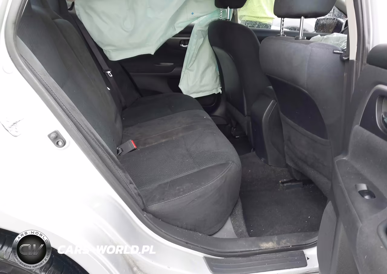 2015 Nissan Altima 2.5 S VIN:1N4AL3AP0FN365658 - 8