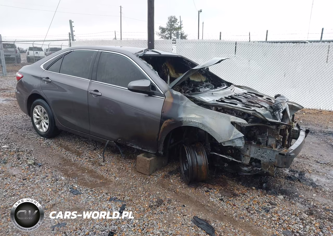 2015 Toyota Camry Le
