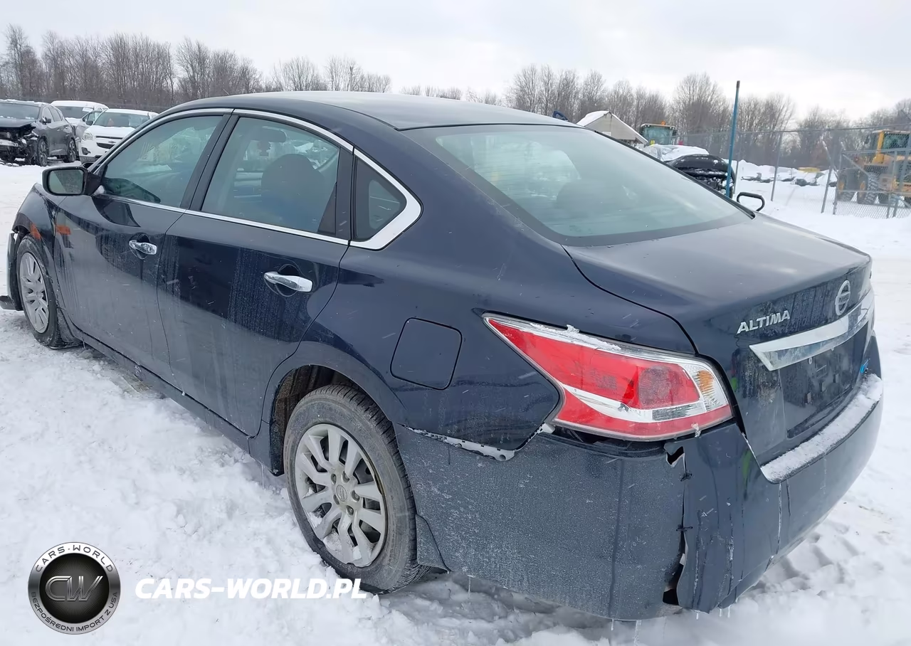 2014 Nissan Altima 2.5 S VIN:1N4AL3AP4EC113390 - 3